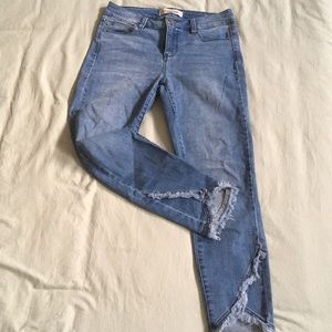 [liverpool] skinny crop fringe jeans